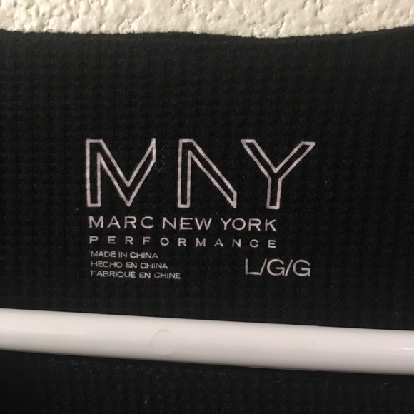 Asymmetrical active top, faux leather trim - Picture 5 of 5